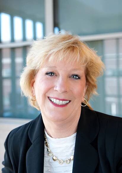 Linda Clark - Client Service Manager | Altus Wealth Group 