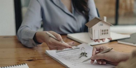 Co by měla obsahovat kupní smlouva na byt, dům nebo nebytový prostor 