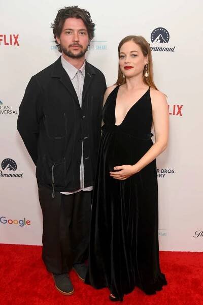 Jane Levy and Thomas McDonell 