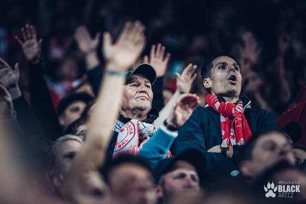 SLAVIA x DORTMUND 0:2 - LIGA MISTRŮ / fotogalerie zápasu