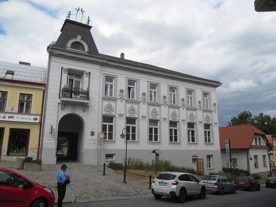 Soubor:Valašské Klobouky, Masarykovo náměstí 177.jpg