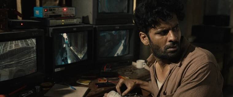 In the Shadows - Z filmu - Manoj Bajpai