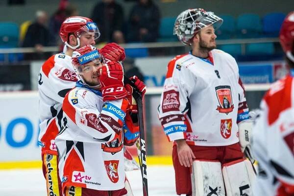 Vzepětí Vítkovic. S Trličíkem na střídačce vykradly Hradec Králové
