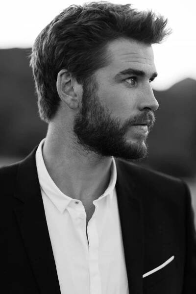 Interview with Liam Hemsworth - Style Guide The Lane