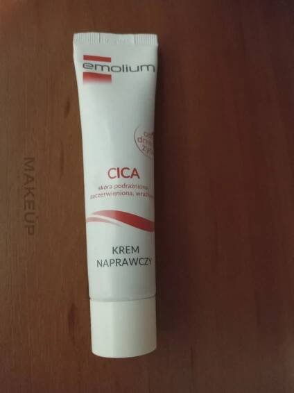 Revitalizační pleťový krém - Emolium CICA | Makeup.cz
