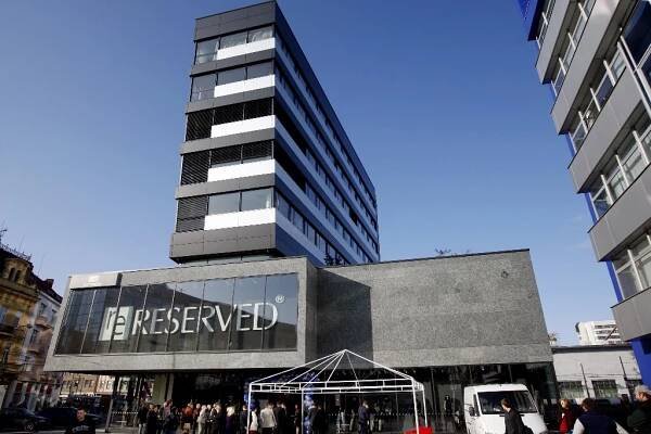 OBRAZEM: Palác Magnum pokřtila Superstar Bende