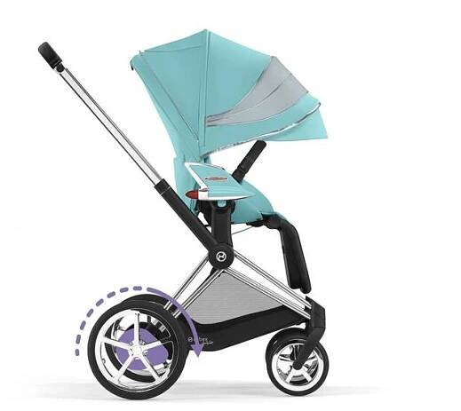 e-Priam Jeremy Scott – Car