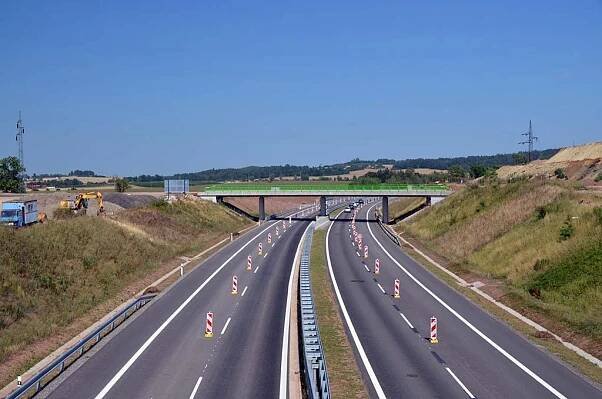 Dostavba dálnice D4 nabere zpoždění, v tendru na poradce se odvolala společnost PwC