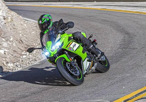 
								Kawasaki Ninja 650 2025 full									