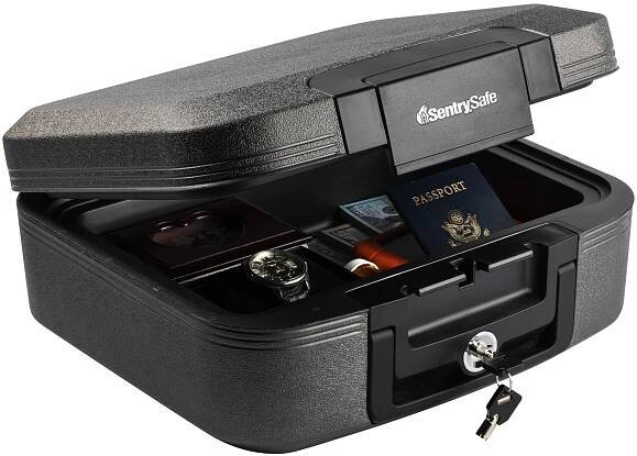 SentrySafe CHW20201 Fire and Water-Resistant Chest Safe with Key Lock, 0.28 Cu. ft.