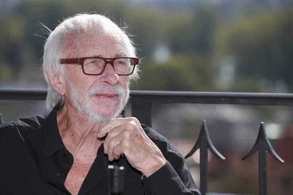 Legendární herec roztomilých smolařů Pierre Richard: Zasadil v Praze vinnou révu
