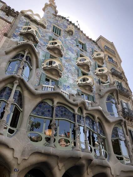 Front architectural design of Casa Batlló