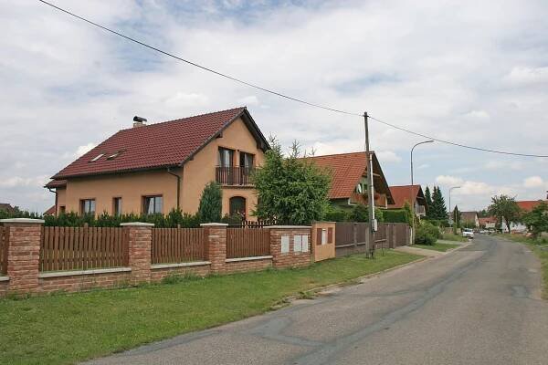 Všestary - počasí, ubytování, foto, obrázky, info, výlety, památky a zajímavosti