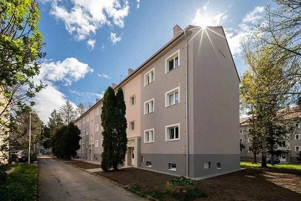 Rekonstrukce bytových domů v pražských Čakovicích | KASTEN spol. s r. o.