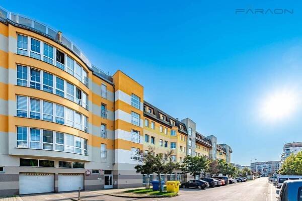 PRODÁNO. PRODANO. Prodej bytu 2+kk (49,27m2), Barrandov - Voskovcova - FARAON reality