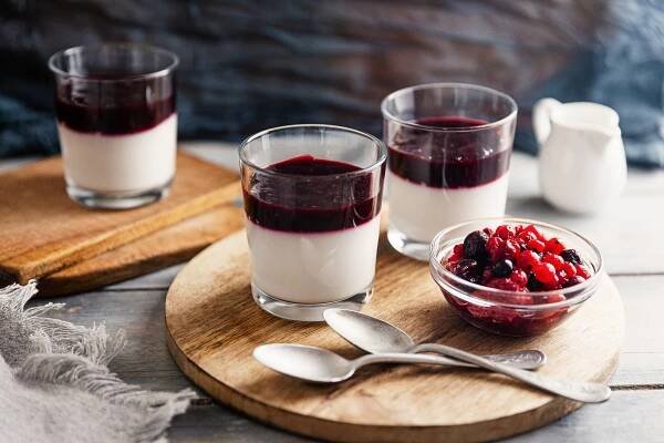 Rohlik.cz Fruit-powered Panna Cotta od The Green Garden