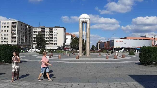 Havířované jásají, kyvadlo z náměstí zmizí. Lidé ho nechtějí, rozhodli v anketě