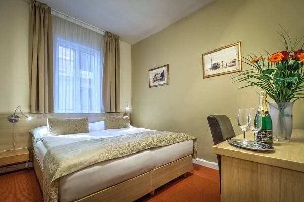Hotel Taurus Praha Exteriér fotografie