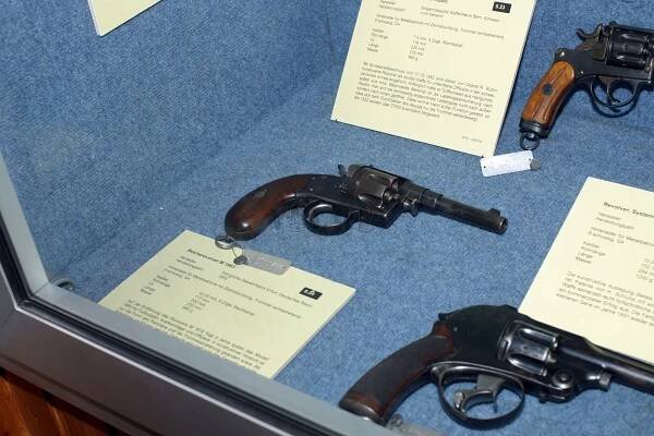 Reichsrevolver M1883 : Německo (DEU)