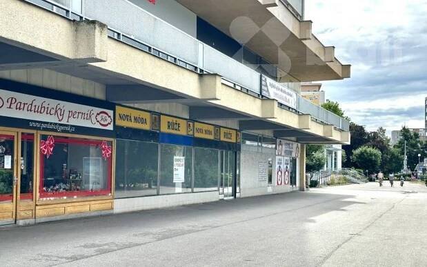 Obchodní prostory, Palackého třída, Pardubice, 240 m²