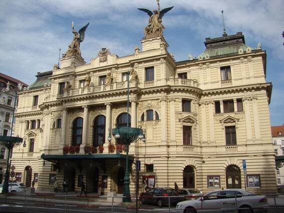 Databáze divadel / Divadelní architektura v Evropě