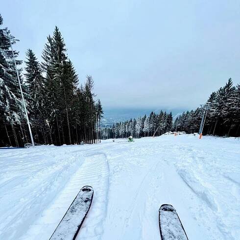 Skiareál Ještěd: Večerní lyžování s výhledem na Liberec
