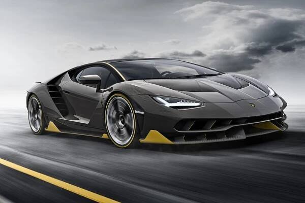 Lamborghini Centenario slaví sto let svého duchovního otce