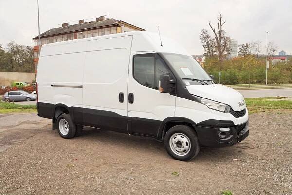 Autopůjčovna dodávek a užitkových vozů, pronájem dodávek Praha | Vansrenting.com