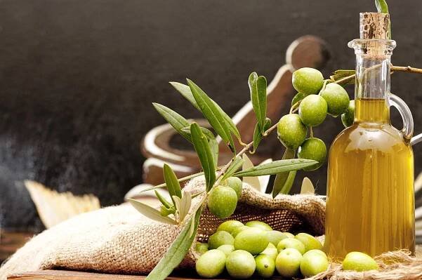 Olio e olive — Stock obrázek