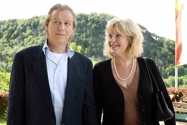 Oben ohne - Vater kommt (S01E05) (2007)