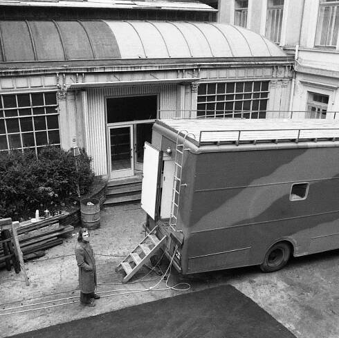 Remembering the Rolling Stones' Farm Truck Recording Studio