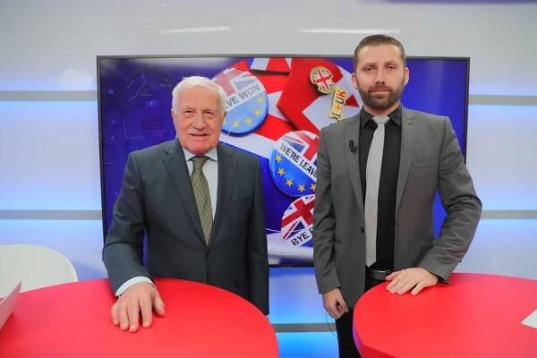 Klause potěšilo narození vnučky. Klaus ml.: „Porod v době nejčernějšího dne“