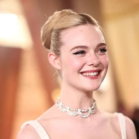 Elle Fanning channels Wallis Simpson, Duchess of Windsor, on the Oscars red carpet – but is there a real-life royal link?