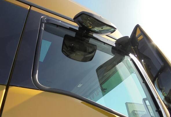 Ofuky oken/ Deflektory MAN TGX 2020- TG3 art.8726-4S s výřezem na boční zrcátko