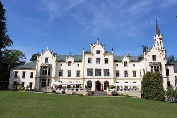 Vráž u Písku je známá teplotními rekordy a lázněmi. Můžete tu... | České Budějovice