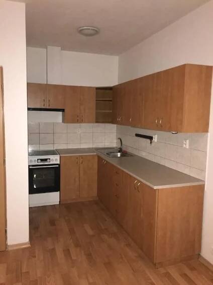 Pronájem bytu 1+kk 38 m², Dukelská, Benešov, Středočeský kraj