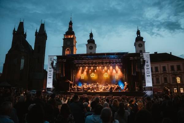 Filharmonie Hradec Králové se ohlíží za úspěšnou 47. koncertní sezónou - Královéhradecký - REGIONÁLNÍ NOVINY