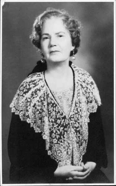 Fay Wray's Gallery - Victoria Riskin