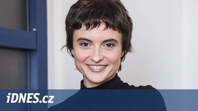 Herečka Eva Podzimková je podruhé těhotná. Dcera už se těší na sourozence, říká - iDNES.cz