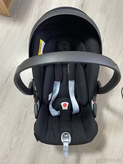 autosedačku Cybex Platinum Cloud-T Size