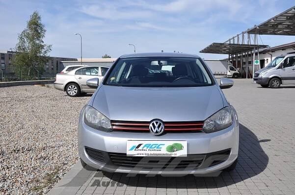 Foto z montáže LPG - VW GOLF 1390 cm³