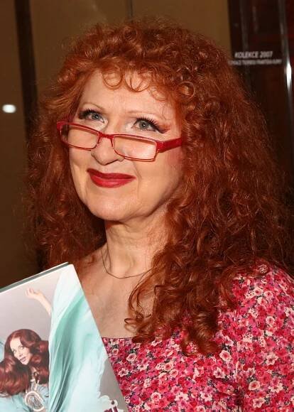 Herečka Jaroslava Kretschmerová si stále udržuje mladistvý vzhled.