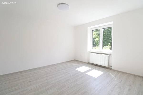 Pronájem Byt 3+1, Hradecká, Stod