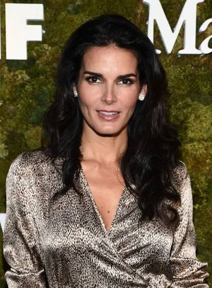 Angie-Harmon-Hot-Photoshoot