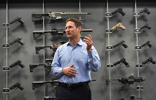sig-sauer-ceo-rob-cohen.jpg