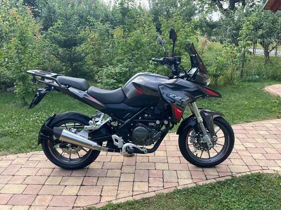 Benelli TRK 251 (NOVÁ, 2025), 104.990 Kč