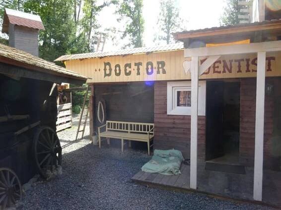 Westernové městečko "Hill Valley" foto 5