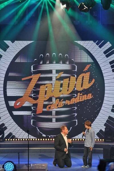 Zpívá celá rodina (2015)