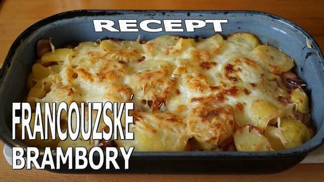 Nejlepší francouzské brambory s párkem a špekem