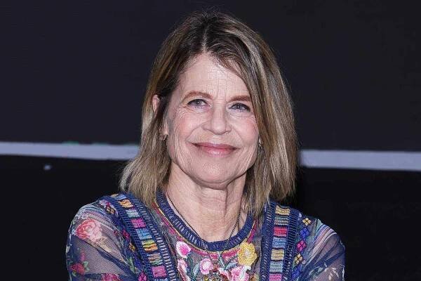 Linda Hamilton attends a press conference for La Mole 2025, comics convention and cosplayers at Mexico City World Trade Center. on March 16, 2025 in Mexico City, Mexico. 